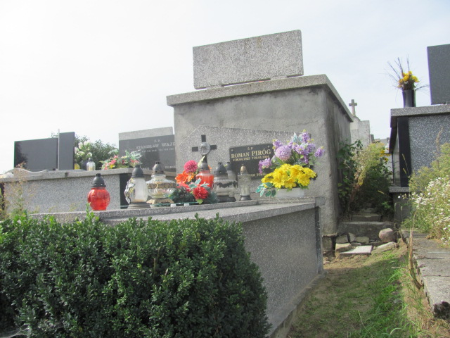 Grób Roman Piróg